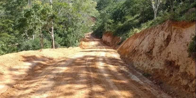 Camacã: Operação patrolamento das estradas vicinais em ritmo